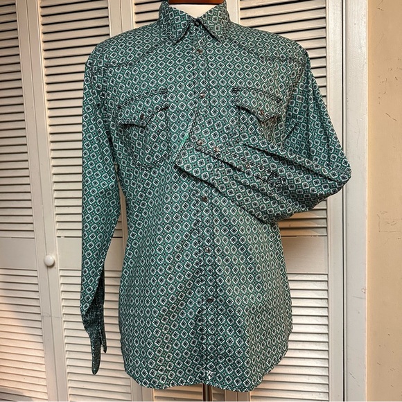 Wrangler Other - WRANGLER 20X  COMPETITION  Size LARGE  Snaps